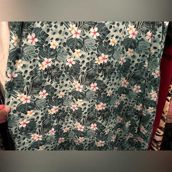 Green Leopard Floral Dress - Picture 3 of 7